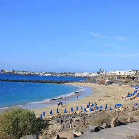 In Playa Blanca Sleeps 4 Includes Air Con And Wifi 2 Villa *