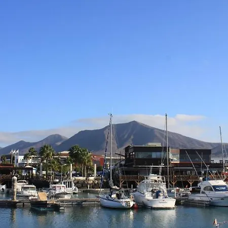 In Playa Blanca Sleeps 4 Includes Air Con And Wifi 2 Villa Playa Blanca (Lanzarote)
