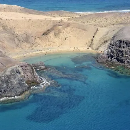 In Playa Blanca Sleeps 4 Includes Air Con And Wifi 2 Villa *